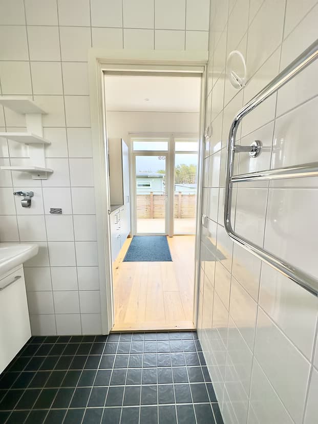 Sea View Cottage – slide 9